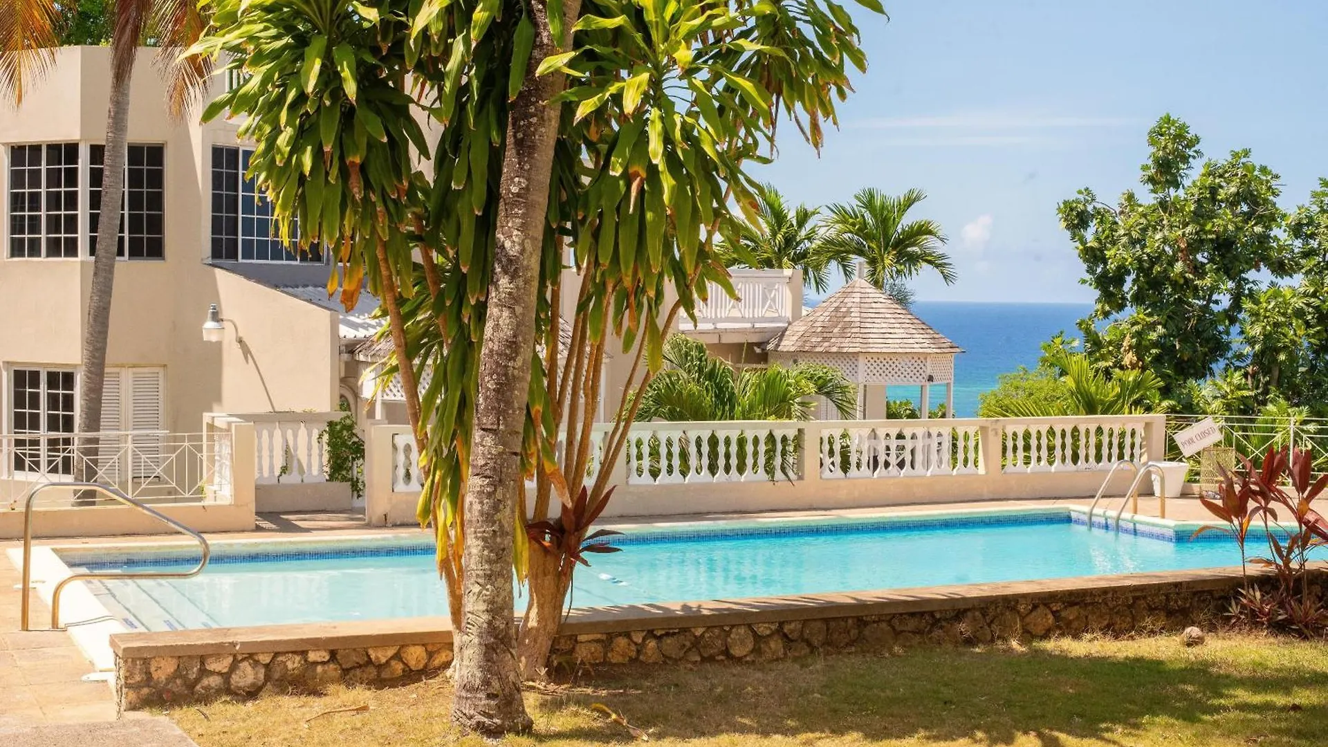Czar'S Citadel-2 Bedroom Apt 23E At Columbus Heights Ocho Rios 0*,